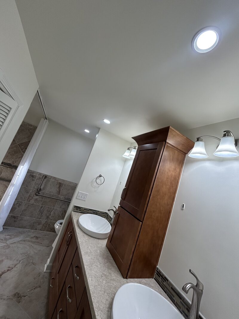 Bathroom Lighting & Vanity